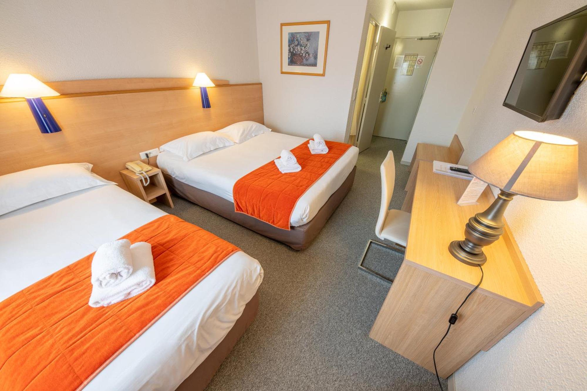 Hotel Saint Laurent Nogent-sur-Seine Habitación foto